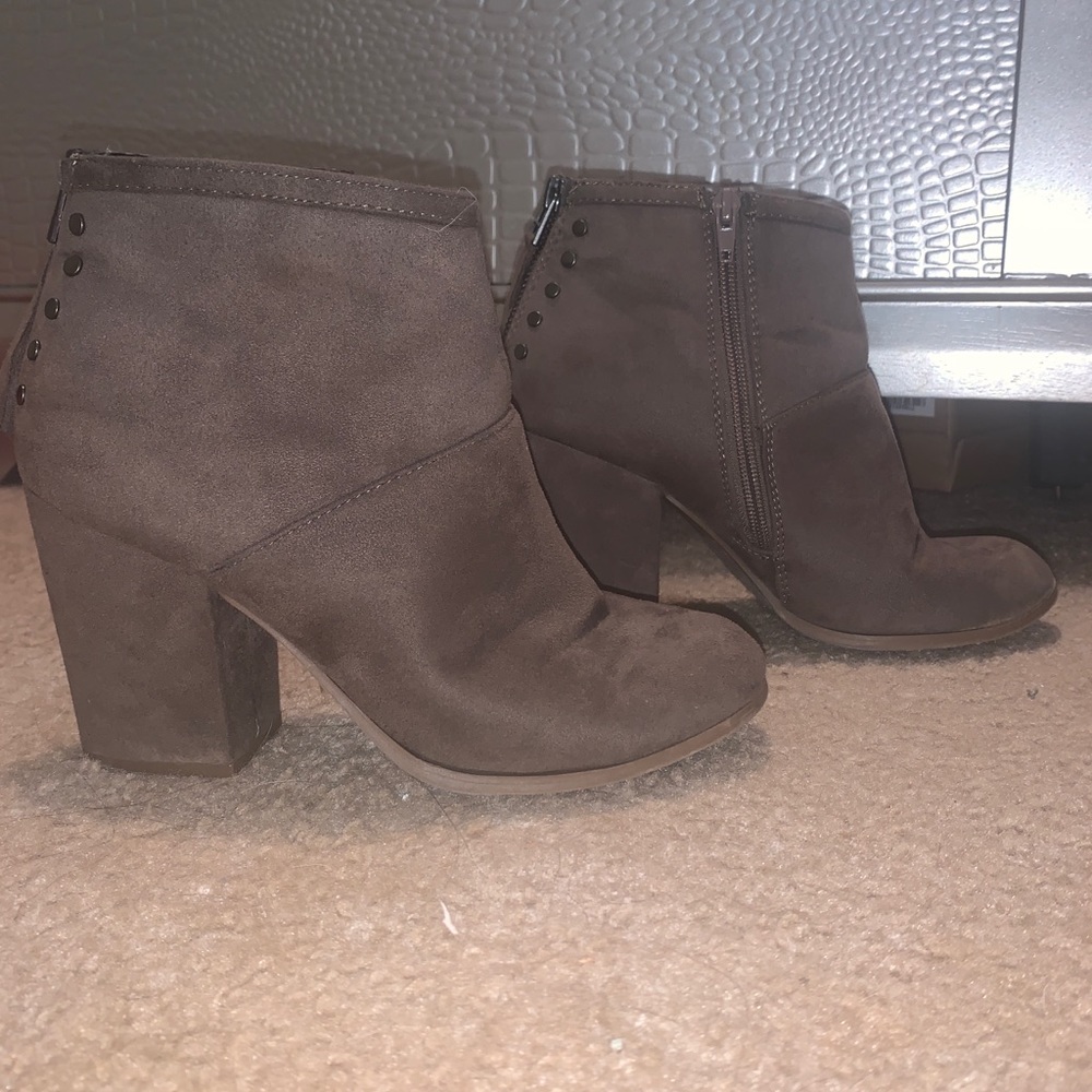 Brown heeled leather booties size 7